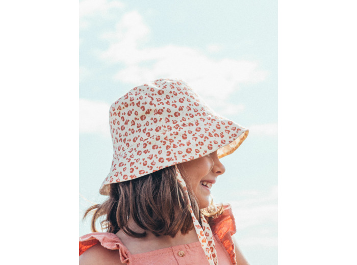 Chapeau à volants imprimé