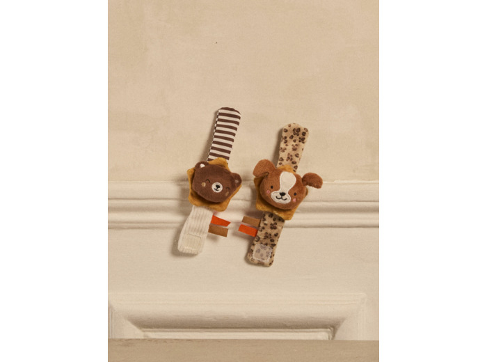 2 HOCHETS MARRON A ANIMATION 3D