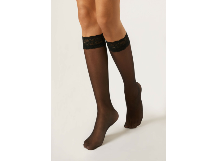 Chaussettes hautes avec Volant en Dentelle