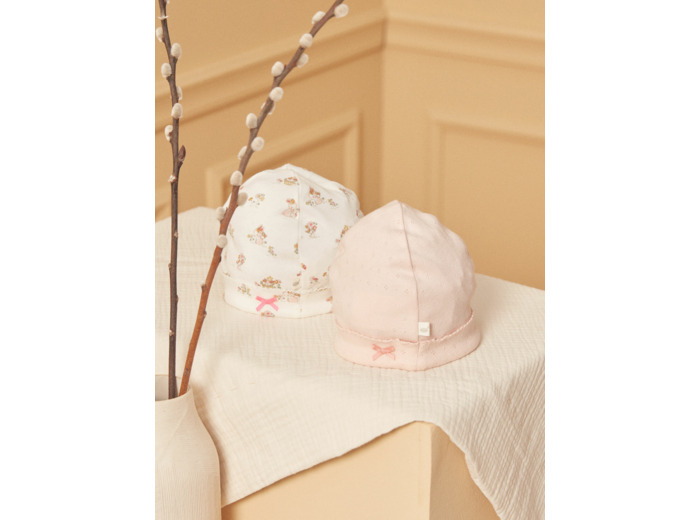 2 bonnets de naissance écru et rose en coton