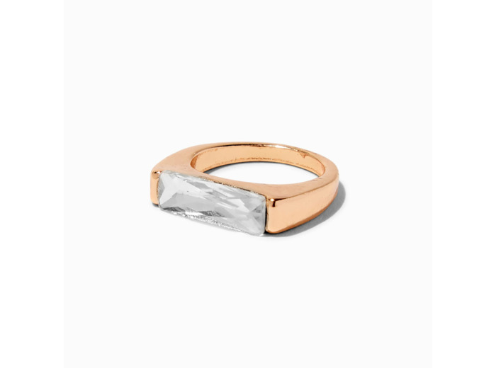 Bague audacieuse avec baguette moderne couleur dorée