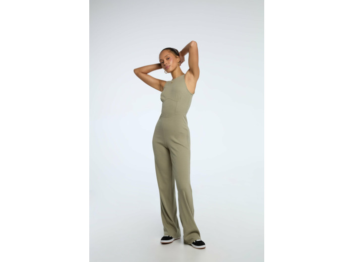 Combinaison à jambe large